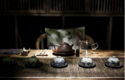 茶香弥漫，古韵茶城茶道益处多